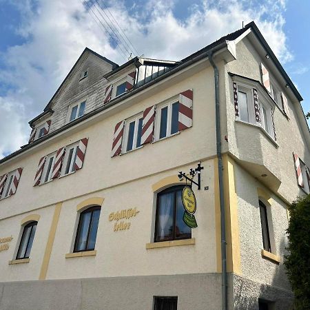 Brauereigasthof Schluesselkeller ギーンゲン・アン・デア・ブレンツ エクステリア 写真